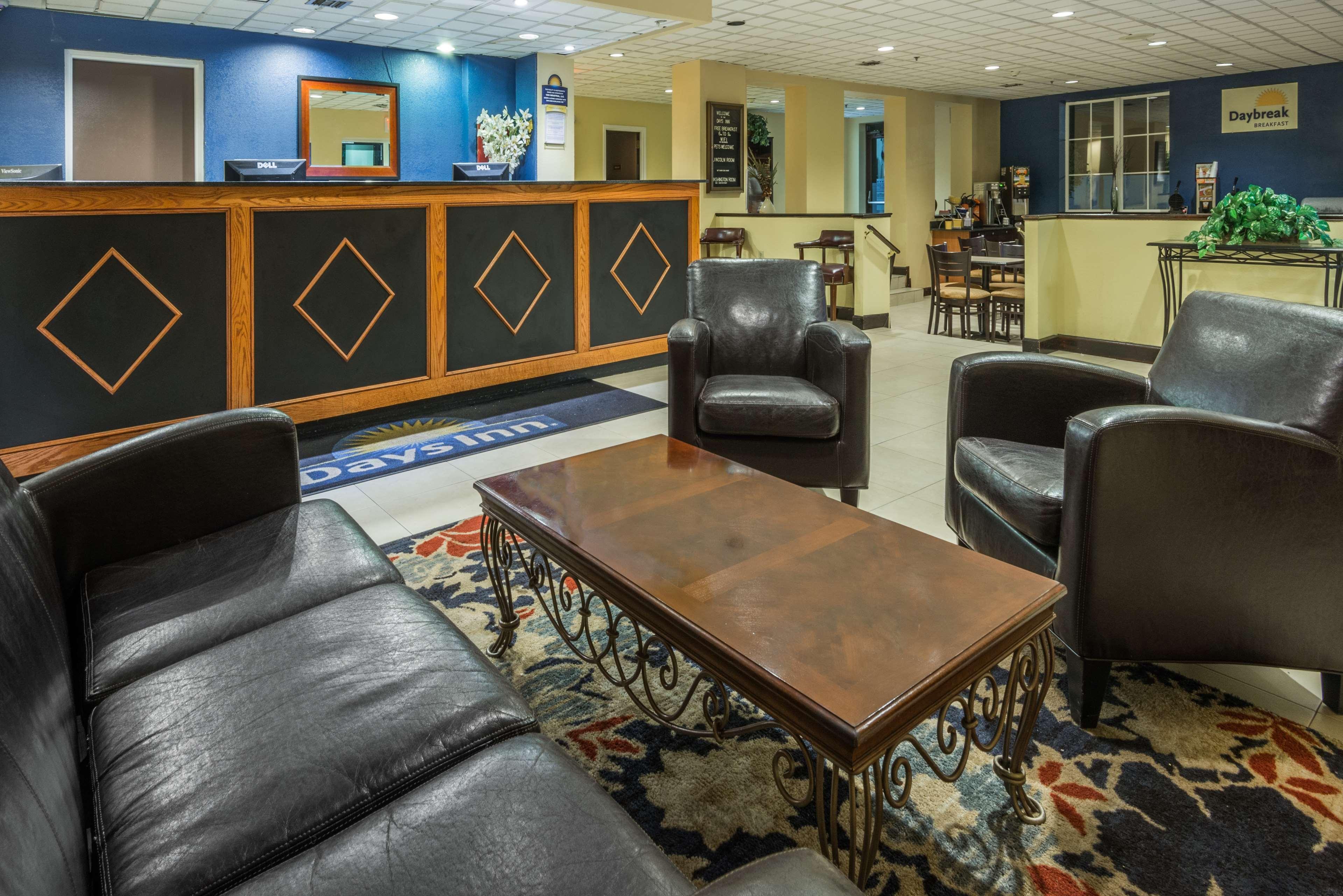 Comfort Inn & Suites Pottstown Eastern Gateway Екстериор снимка
